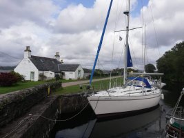 Dorgh Dee 6. Crinnan Canal forward port.jpg